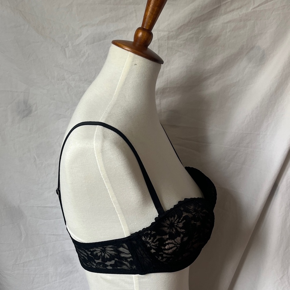 Tahari Black Lace Push-Up Bra 36B - Picture 4 of 4